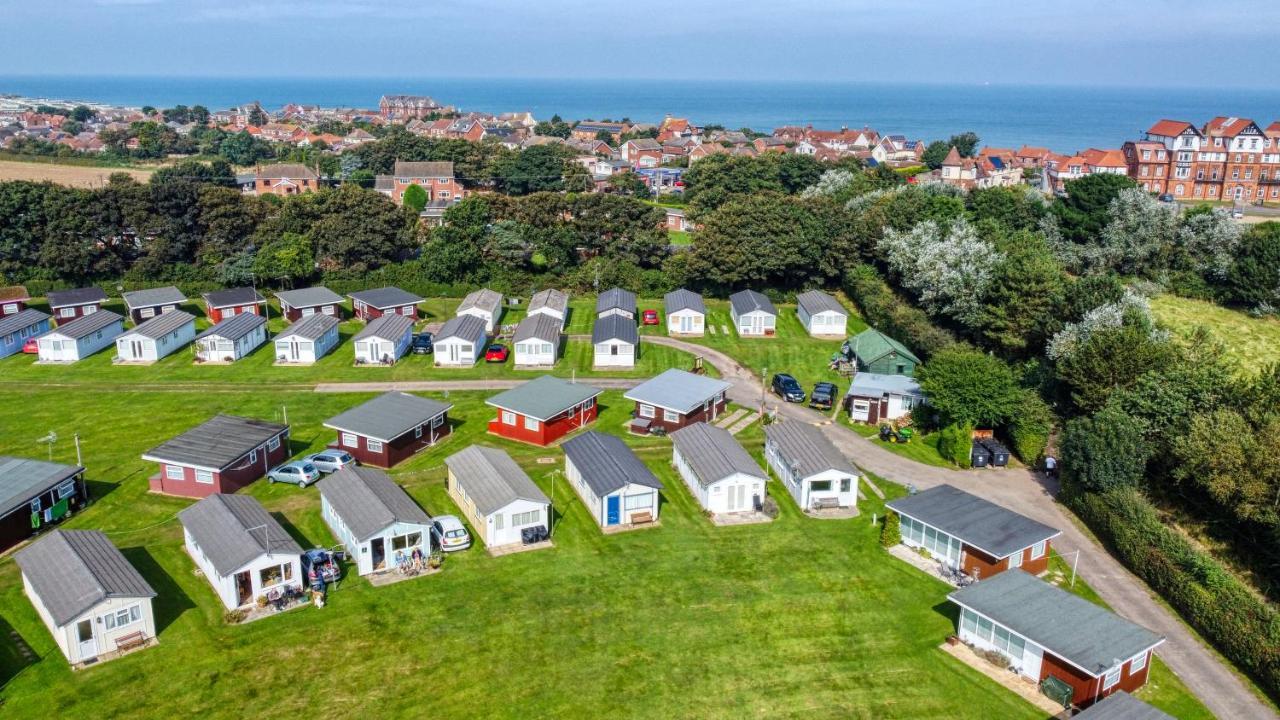 Two Hoots Chalet Mundesley Dış mekan fotoğraf